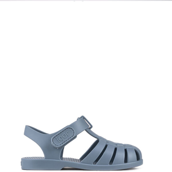 Cangrejeras de las marca Igor modelo Clásica velcro en color azul. Cangrejeras de pvc reciclado de alta calidad y libre de ftalatos. Flexibles y no resbalan. Cierre con velcro muy adherente.